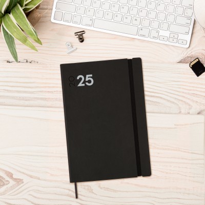 AGENDA 2025 DYNAMIC MARA Y11 164X240MM DIA PAGINA NEGRO FINOCAM 621986025